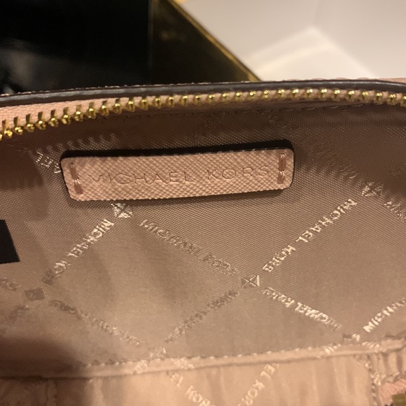 Michael Kors Cosmetic/Jewelry Case -Brand New in Box and with Tags - Picture 5 of 16